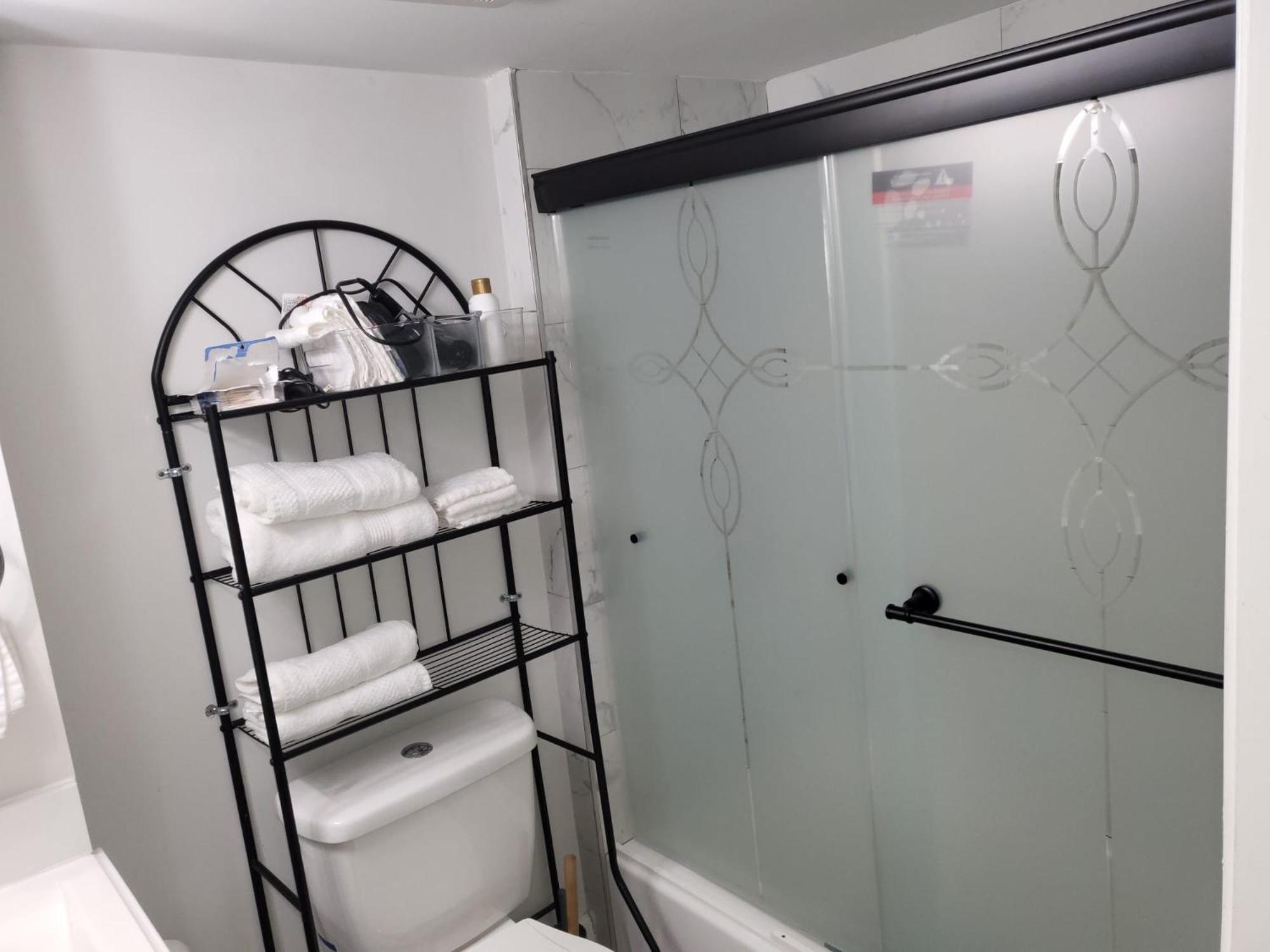 Splendid Cheerful 2-Bedroom Residential 하얏츠빌 외부 사진